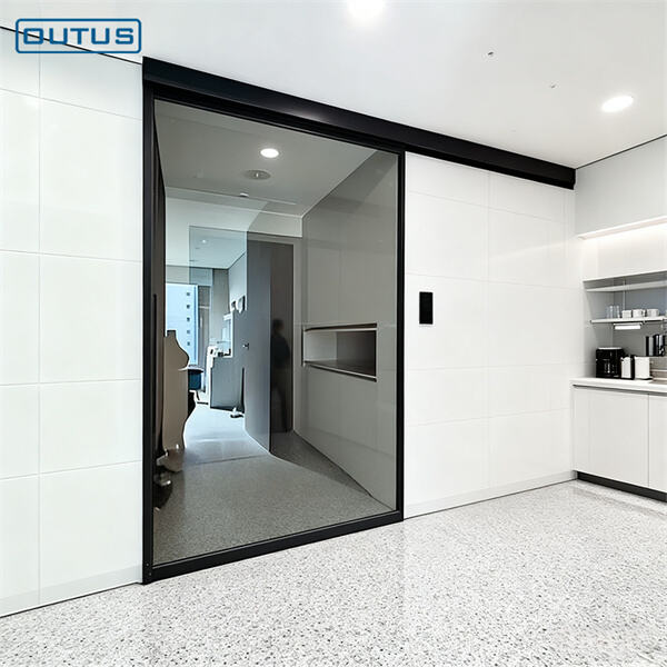 Increase accessibility and convenience with our user-friendly single automatic sliding doors.