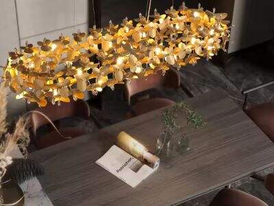 How Custom Glass Lighting Is Tailored to Fit Multi-Layered Hospitality Lighting Designs