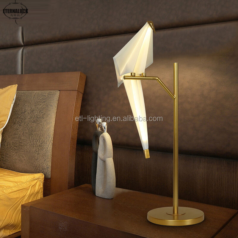 Lampe de Table Led en acrylique fantaisie nordique, lampe de chevet moderne, lampe de bureau, usine