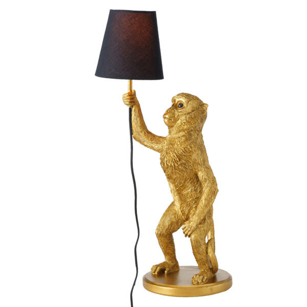 Light up your front room with our range of modern and traditional table lamps.