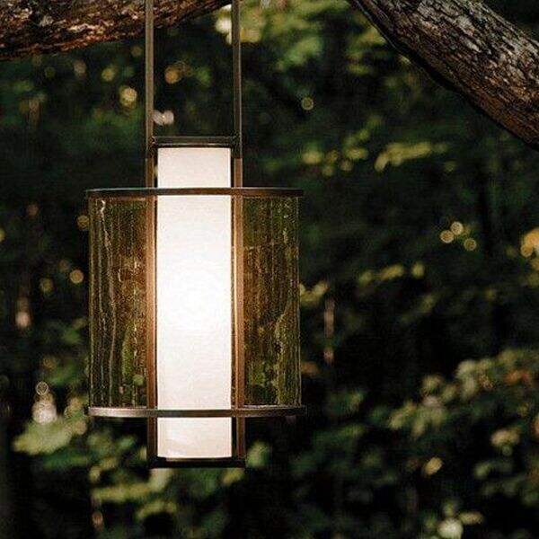 Highlight Your Home's Features with Customized Outdoor Lighting