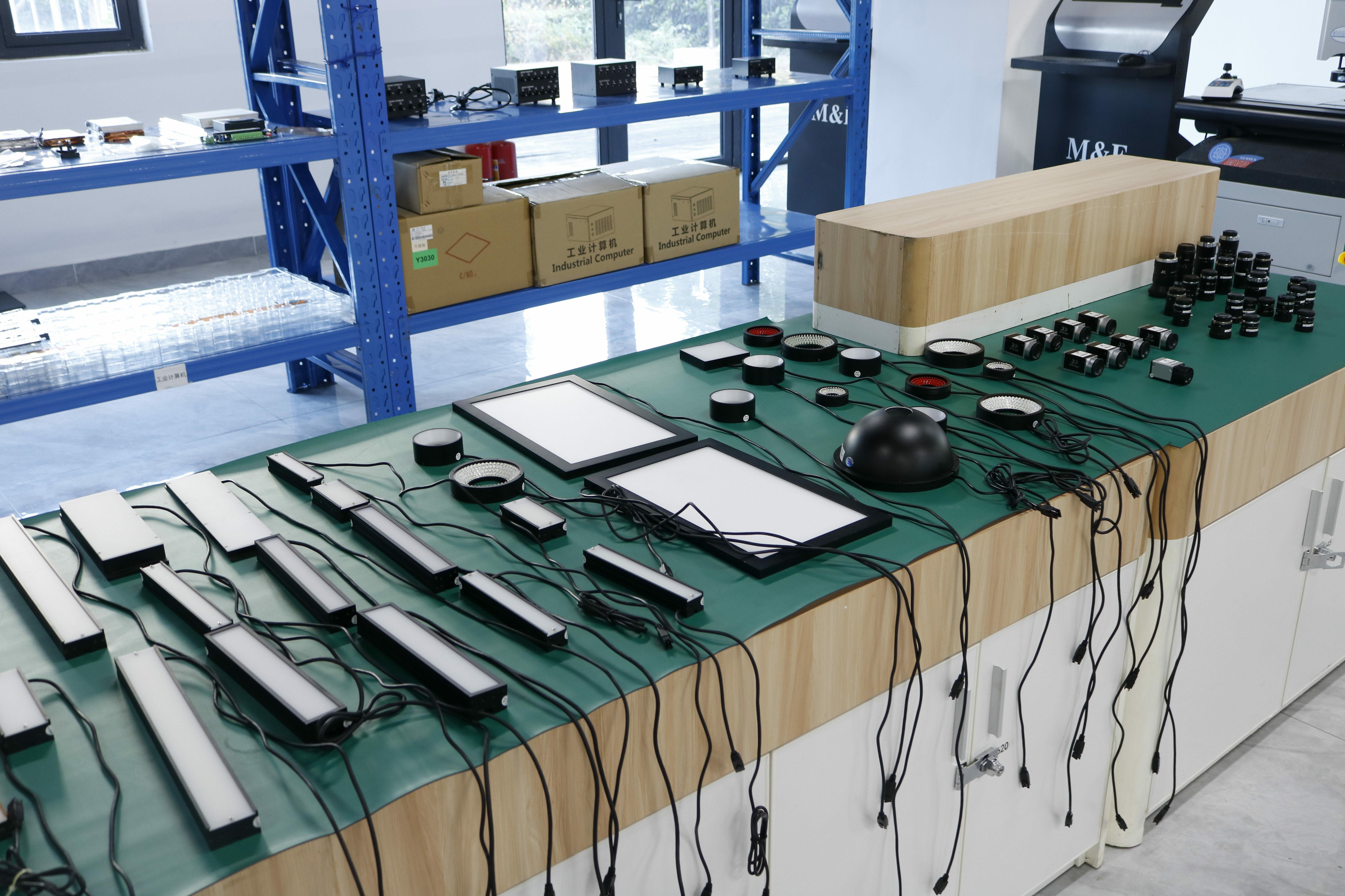 Industrial Camera Cable Gigabit Screw Network Cable for Industrial Camera Shielded High Flexible Cable factory