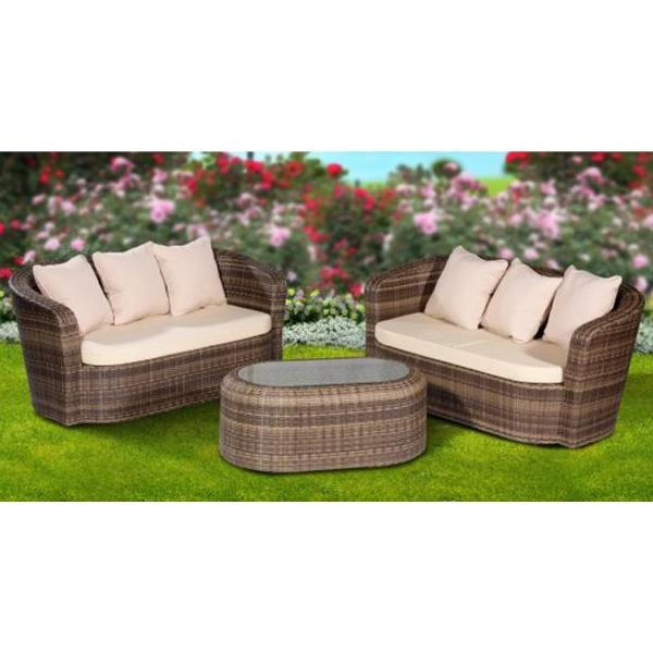 Affordable and long-lasting synthetic wicker outdoor furniture pieces
