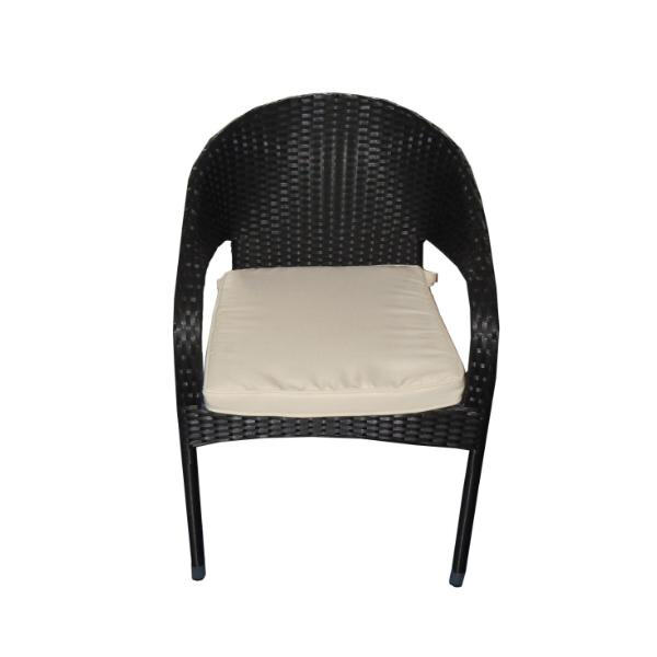 Chaises de jardin durables et résistantes aux intempéries pour une utilisation toute l'année.