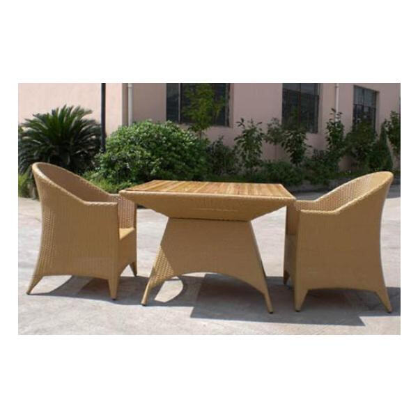 Spruce up Your Patio Du00e9cor with a Wicker Couch