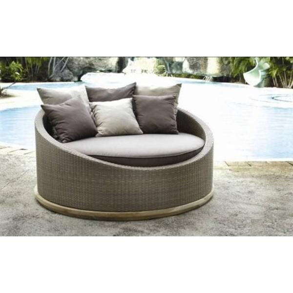 Adj stílust és függvényt az idegenforgalomban egy könnyes terasz-ümberekkel.