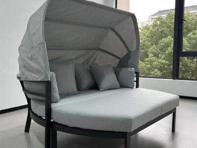 Why Outdoor Table Furniture with Glass Tops Is Elegant for Patios