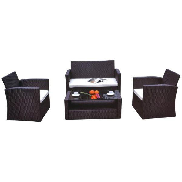 حسّن سطح الشرفة أو الساحة الخاصة بك بمظلة وأساس عملي وجميل