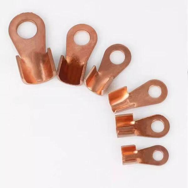 Valitse kestävyys ja suorituskyky sähköisistä liitinlohkostamme