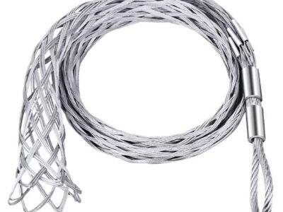 Cable fixing clamps: Secure power cables to cope with weather challenges.