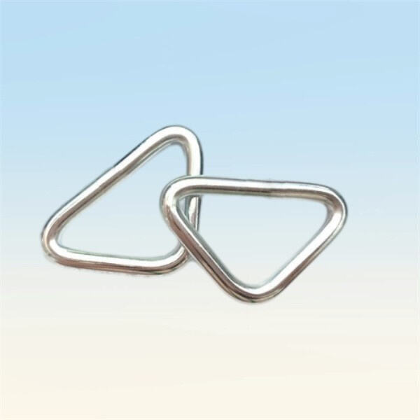 Strong and reliable stainless steel spring clips for everyday use