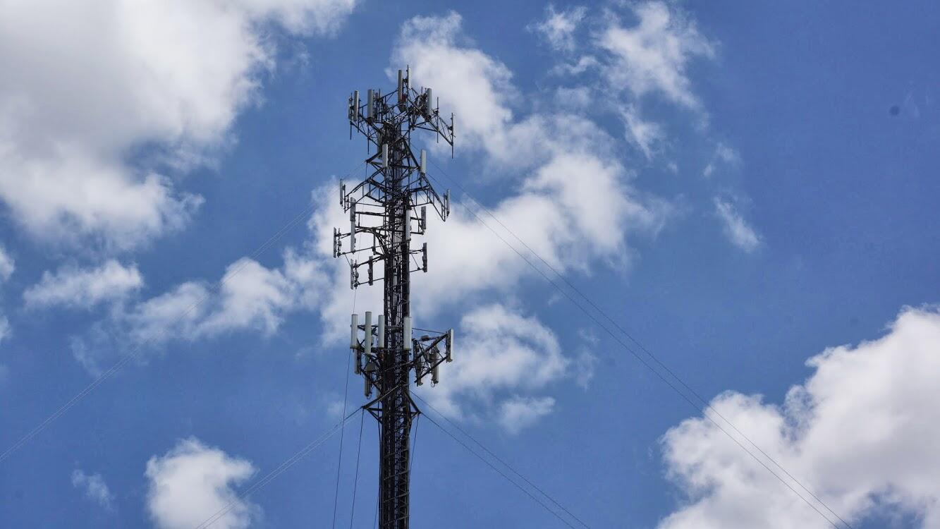 Antena komunikimi WIFI Telecommunication Guyed Wire Tower