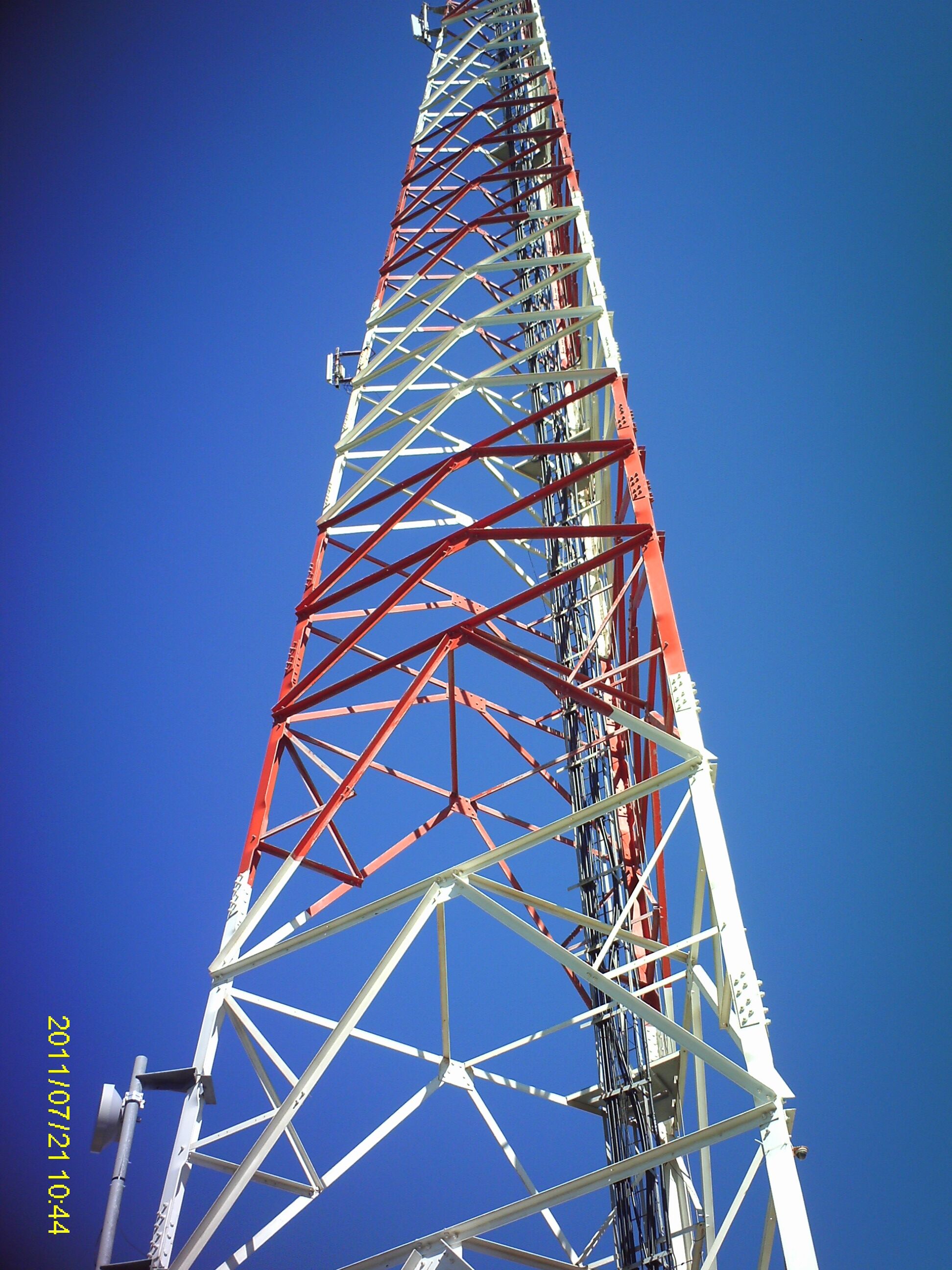 Detalhes da torre angular de transmissão de energia