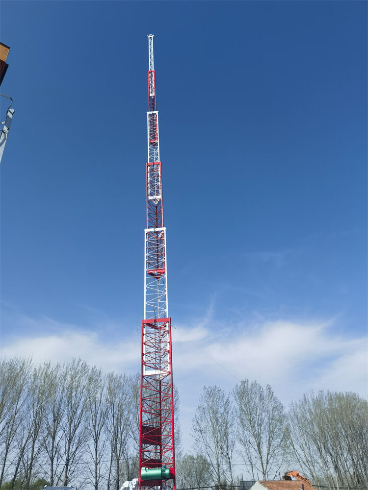 Furnizuesi i kullës së antenës së komunikimit Wi-fi me rrjetë çeliku me kënd të telekomunikacionit COW (Cell On Wheels)