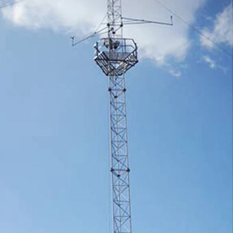 Portabelt stållandskap för telekommunikationstrådtorn