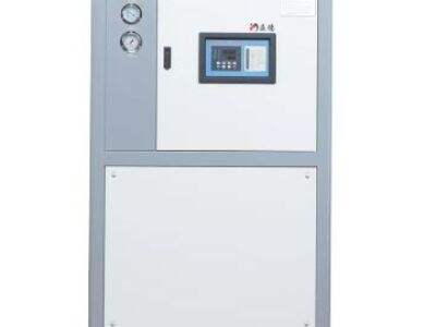 Wat Maak Lugverkoelde Koelmachines Ideaal Vir Kompakte HVAC-stelsels?