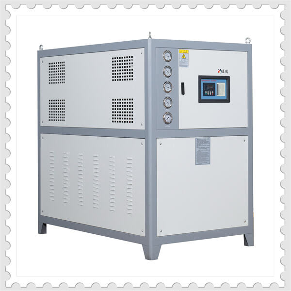 Enhance efficiency and save energy costs with a water cooled industrial chiller