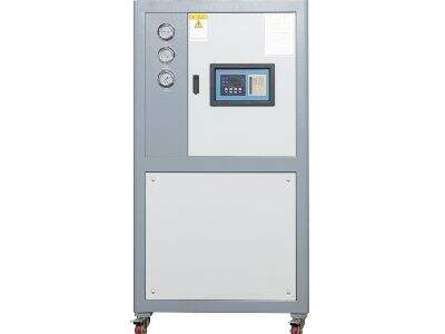 How Glycol Chillers Prevent Freezing in Industrial Processes