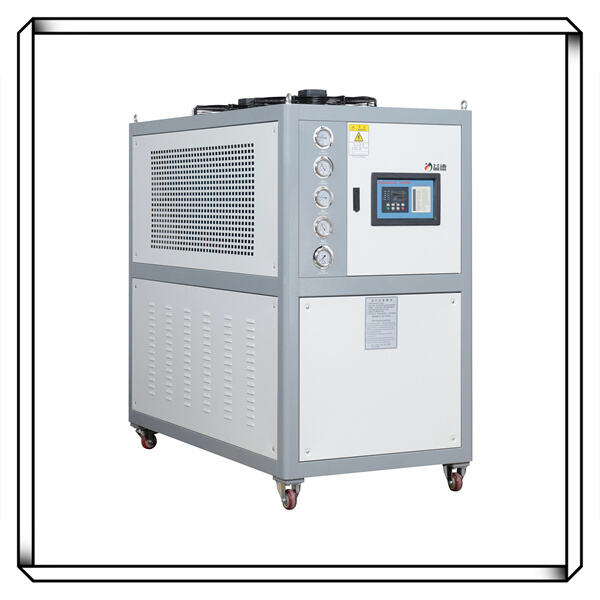 Understanding the Differences Between Air Cooled and Water Cooled Chillers
