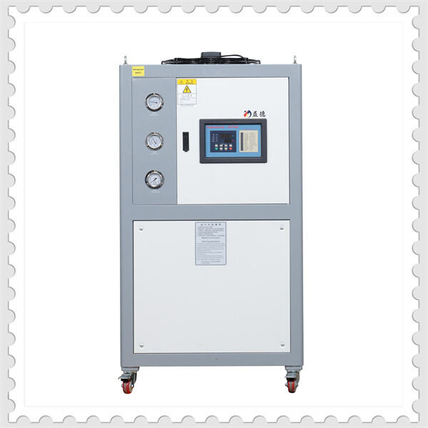 Energy-Saving Features of a Recirculating Water Chiller