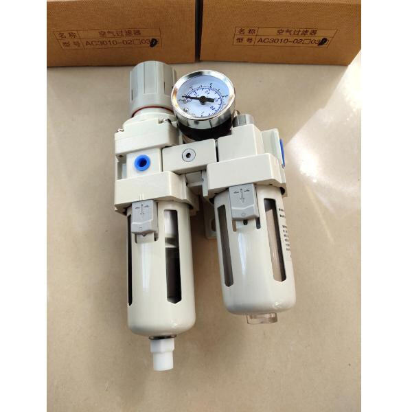 Kepentingan memeriksa dan membersihkan penapis udara secara berkala untuk prestasi yang optimum.