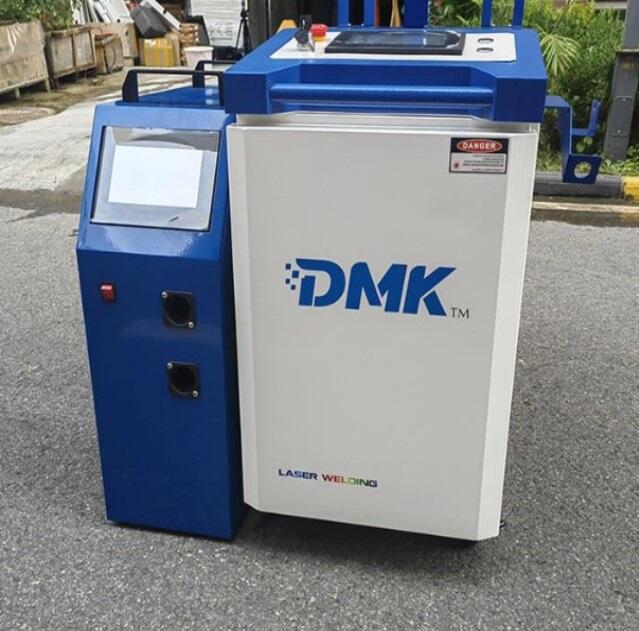 macchina laser dmk5.jpg