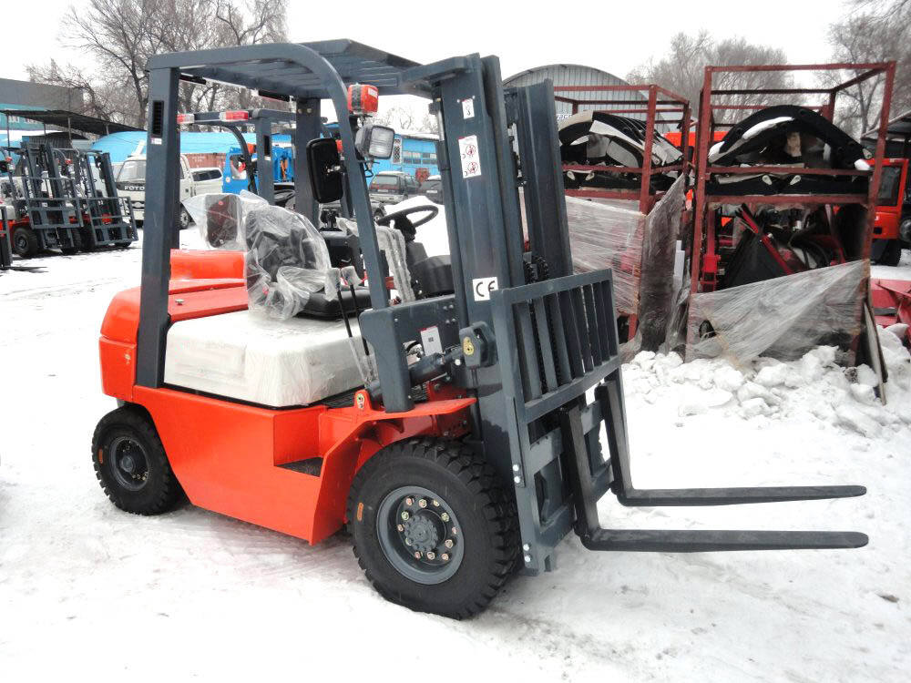 Contact Supplier Leave Messages Diesel Forklift 2 Ton CPCD20 with 3 Stage 4.5 Meter Mast Used in Container factory