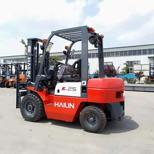 The benefits of using a 2.5 tonne forklift in your material handling operations