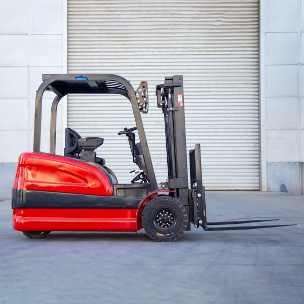 Ang mga benepisyo ng paggamit ng trak na forklift na may 3 gulong sa maliit na espasyo.