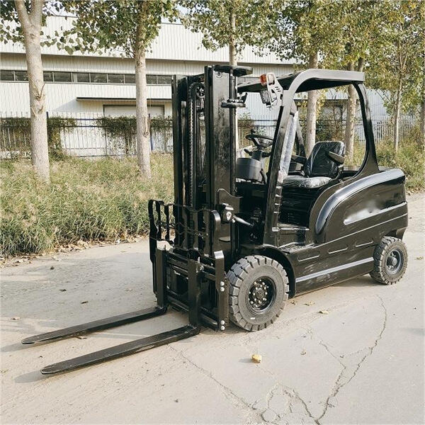 Compact electric forklifts revolutionize material handling operations
