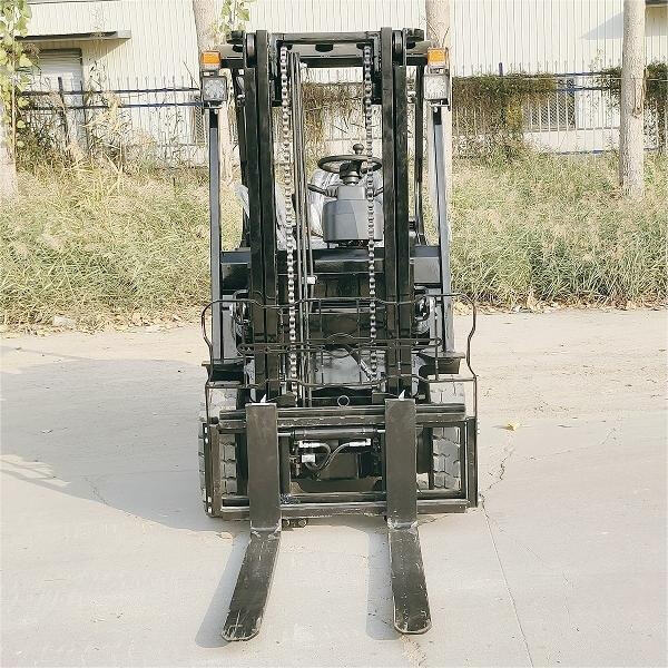 How compact electric forklifts optimize warehouse efficiency