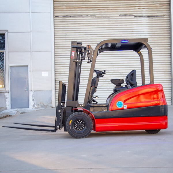 Mga bentahe ng isang kompakto 3-wheel na forklift