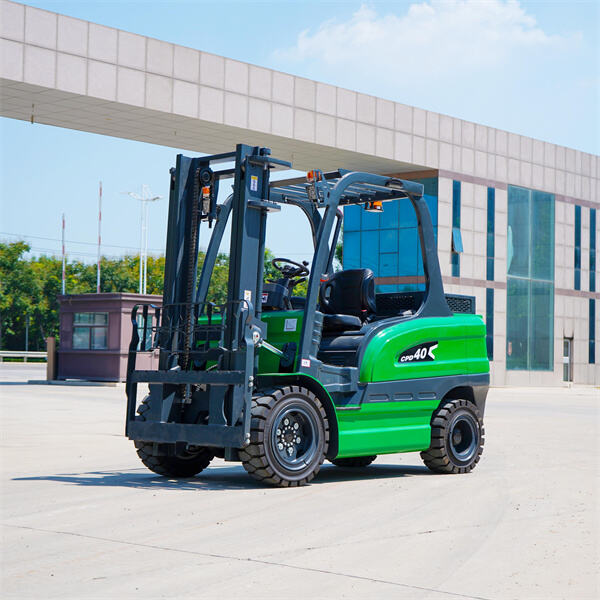 How 4 Wheel Electric Forklifts Can Handle Heavy Loads with Ease