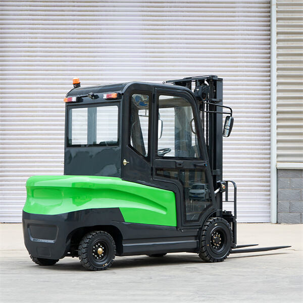 How green forklifts are revolutionizing the logistics industry