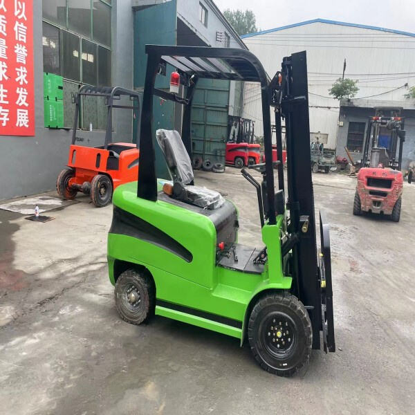 Small electric forklifts