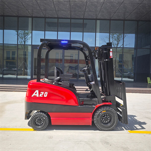 Maximizing productivity with a 2 ton forklif