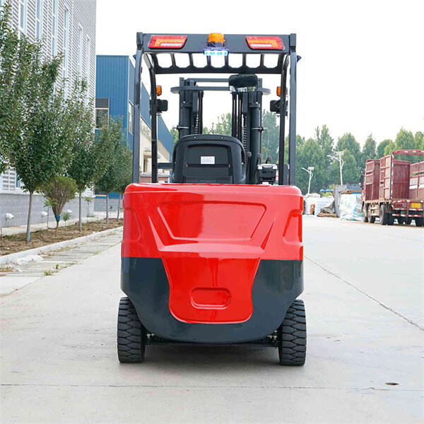 Experience unmatched durability and reliability with an off-road fork truck