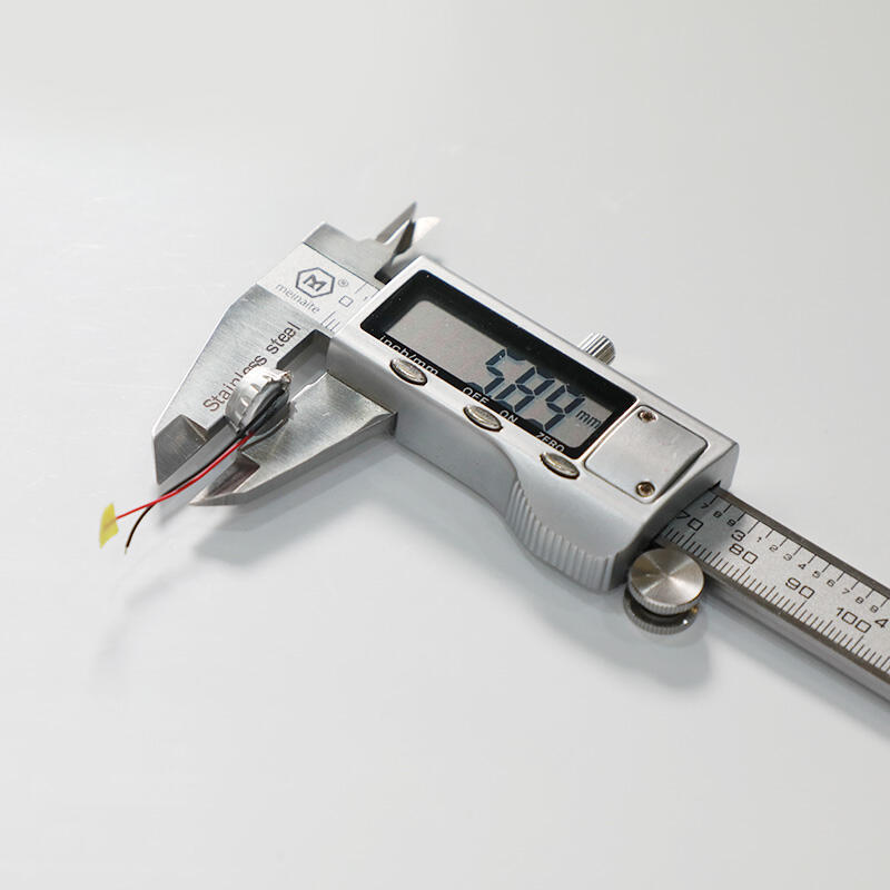 ביצועים ועמידות מובילים בתחום במוצרים שלנו של Li-ion ו-Li-po