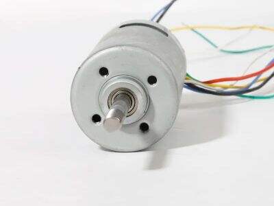 Cé a tharlaíonn nuair a chuireann tú gluaisteán gear 42 mm i dtír a theorainn teasa?