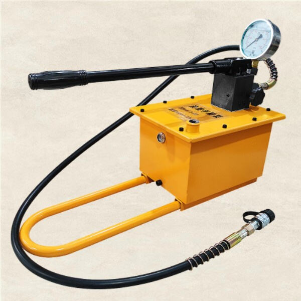 Portable and Durable Hydraulic Test Pump for On-Site Testing