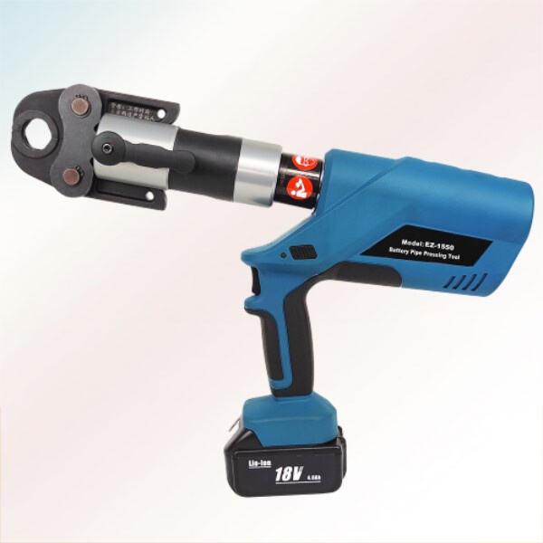 Instalare Rapidă și Eficientă a PEX cu un Unelte de Presare cu Baterie