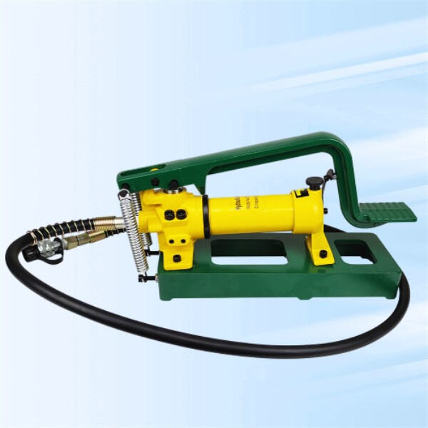 The Benefits of Using a Hand Powered Hydraulic Pump