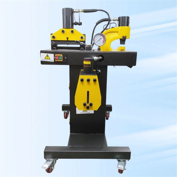 Räätälöidyt ratkaisut busbar-valmistukseen leikkaus- ja taivutuskoneellamme