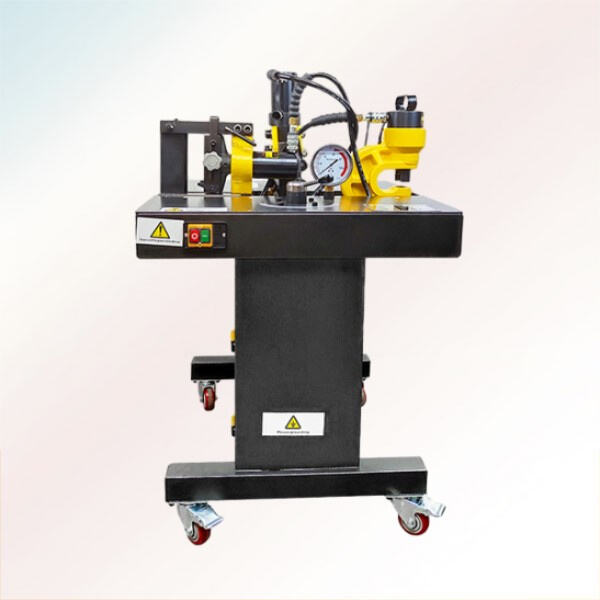 Lopullinen työkalu matkakäyttöön tarkoitettu väyläkiskon taivutus