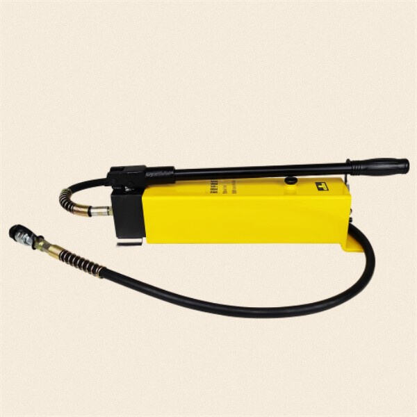 Easy-to-Use Manual Hydraulic Test Pump for Testing Applications