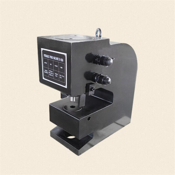 De impact van een hydraulische ponsmachine op productieprocessen