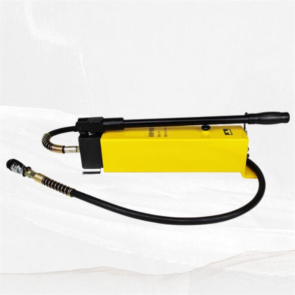 Small Hydraulic Hand Pump for Any Job