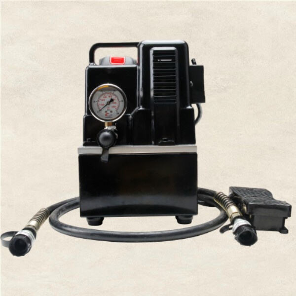 The Role of an Electric Hydraulic Pump in Tow Truck Operations