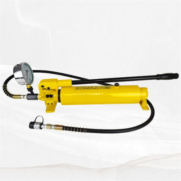 Ensuring Accuracy with the Hydraulic Hand Test Pump