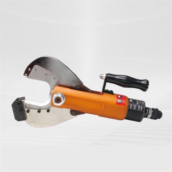 Gidravlik tizimlari kesish sanoatidagi innovatsiyalarni qanday qilib rivojlantiradi